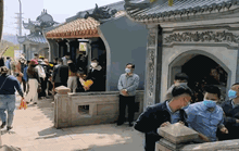 CLIP: Dòng người chen chân viếng Đền thờ Bà Chúa Liễu Hạnh đầu năm