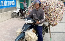Gã đàn ông giả dạng người bán bắp nổ để làm chuyện mờ ám