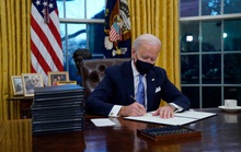 Chính quyền Tổng thống Biden loại bỏ hàng loạt người do ông Trump bổ nhiệm
