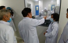 Việt Nam nỗ lực phủ sóng vắc-xin Covid-19 (*): Ưu tiên sản xuất vắc-xin trong nước