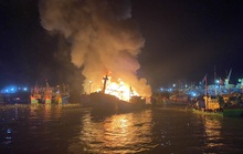 Bình Định: Cháy hàng loạt tàu cá đang neo đậu tại cảng cá Quy Nhơn