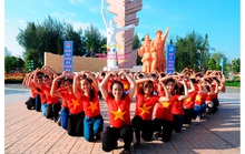 Cuộc thi ảnh "Thiêng liêng cờ Tổ quốc": Tổ quốc mến yêu