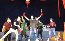 Cải lương trở lại trong âu lo