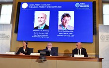 Nobel Hóa học 2021 vinh danh phát hiện vĩ đại