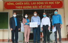 Công đoàn Đắk Lắk thăm hỏi, tặng quà tại bệnh viện dã chiến