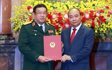 Chủ tịch nước Nguyễn Xuân Phúc trao Quyết định thăng quân hàm Thượng tướng
