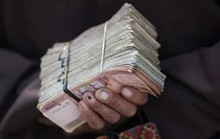 Taliban đòi Mỹ trả tiền ngay lập tức