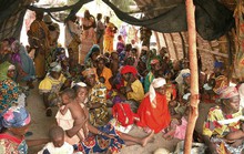 26 em nhỏ vùi mình trong thảm kịch trường học ở Niger
