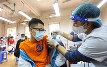 Việt Nam đàm phán nguồn vắc-xin Covid-19 tiêm cho trẻ 5-11 tuổi