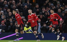 Đội hình cực dị, Man United hài lòng chia điểm với Young Boys