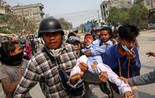 EU và Mỹ tung đòn rắn tới tấp vào quân đội Myanmar