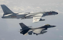 NÓNG: Sau cảnh báo từ Mỹ, 25 máy bay Trung Quốc tiếp tục áp sát Đài Loan