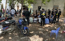 CLIP: Cảnh sát xóa sổ trường gà Hoàng “cận” ở Tiền Giang