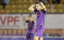 Tiến Linh lập hat-trick, B.Bình Dương và Nam Định tạo mưa bàn thắng ở sân Gò Đậu