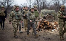 Căng thẳng Ukraine: Nga nói cứng, Mỹ cân nhắc điều tàu chiến