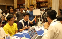 Mỹ ngưng phỏng vấn visa cho người từ vùng dịch