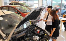 Bộ Tài chính bác đề xuất giảm 50% lệ phí trước bạ ôtô