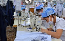 Doanh nghiệp dệt may kiến nghị được hỗ trợ mua, tiêm vắc-xin Covid-19