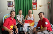 Mai Vàng nhân ái đến với nhạc sĩ Tố Hải và NSƯT Thanh Hùng