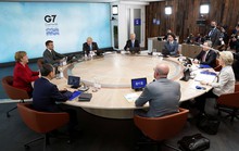 G7 xoáy vào hạ tầng, y tế