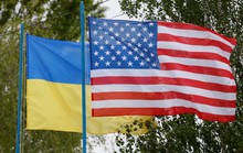 Mỹ gửi thêm hàng nóng cho Ukraine để đối phó Nga