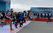 Quan chức Trung Quốc nhảy lầu tự sát sau giải marathon tử thần