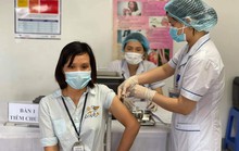 Đề xuất cấp thêm vắc-xin Covid-19 để tiêm cho công nhân ở tâm dịch