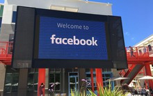 Facebook đâm đơn kiện 4 người Việt Nam