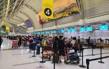 Hơn 250 người Việt từ Canada về nước