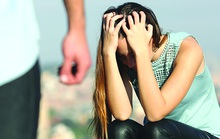 Ly hôn 3 năm vẫn bị ám ảnh bởi những trận đòn của chồng cũ