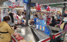 Khánh Hòa: Tạm ngừng hoạt động chợ truyền thống, dân đổ xô đi siêu thị gom hàng