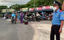 Huế - Đà Nẵng: CSGT hộ tống những người về từ TP HCM bằng xe máy