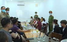 Quảng Bình: Cho tụ tập 40 người, chủ quán cà phê bị phạt 10 triệu đồng