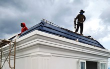 Cận cảnh tháo dỡ căn biệt thự khủng không phép tọa lạc ngay trung tâm TP Bảo Lộc