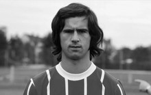 Huyền thoại bóng đá Gerd Muller đột ngột qua đời