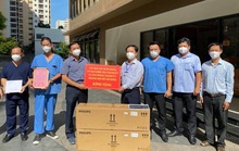 Ban Tổ chức Thành ủy TP HCM thăm, tặng quà các bệnh viện điều trị Covid-19