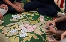 Bị bắt quả tang trên chiếu bạc, Phó chủ tịch xã ở Thanh Hóa bay chức