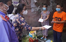 TP HCM: 20.000 túi an sinh trao tặng người dân