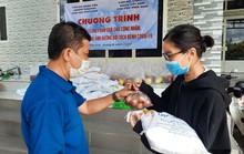 Tổng LĐLĐ Việt Nam hỗ trợ đội ngũ cán bộ y tế chống dịch
