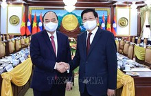 Việt - Lào ký kết và trao 14 văn kiện hợp tác