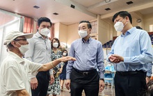 Bộ trưởng Y tế và Chủ tịch Hà Nội nói gì về việc nới lỏng giãn cách xã hội?