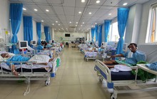 Bệnh viện tư tham gia chống dịch: Chia lửa cho bệnh viện công