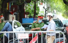 Thủ tướng yêu cầu Hà Nội điều chỉnh bất cập trong việc cấp giấy đi đường