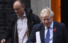 Thủ tướng Anh dính đòn của cựu trợ lý thù hận