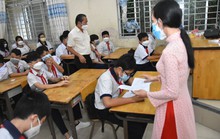 Chắt chiu thưởng Tết giáo viên