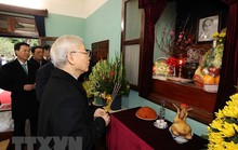 Tổng Bí thư dâng hương tưởng niệm Chủ tịch Hồ Chí Minh tại Nhà 67
