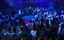 TP HCM cho karaoke, vũ trường, mát-xa hoạt động trở lại từ ngày 10-1