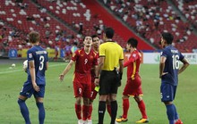 Hậu AFF Cup - Nhà vô địch tổn thương: Thất bại được báo trước
