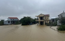 Thừa Thiên - Huế: Nhiều vùng bị ngập, thủy điện tăng xả lũ