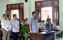 VỤ BÁN SỈ 262 LÔ ĐẤT Ở PHÚ YÊN: Đổ lỗi ngay từ ngày đầu xét xử